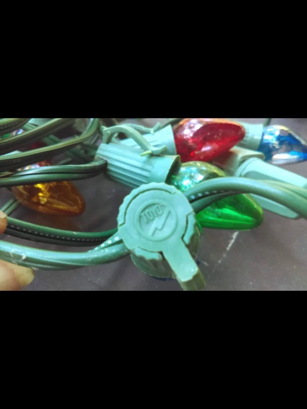 2 Vintage Strings of Indoor/Outdoor C7 Toyo Christmas Light Set 30 Ft Green Clip